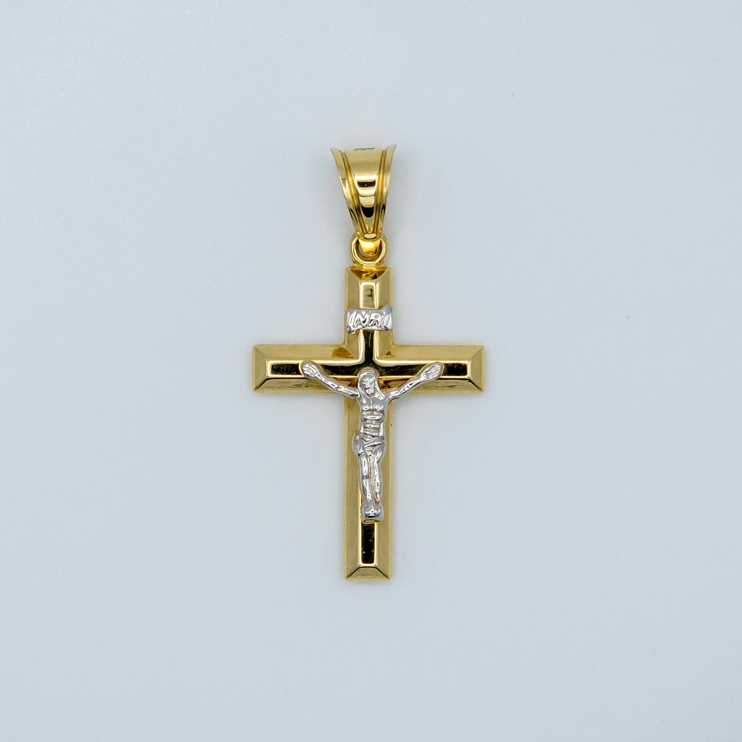 14ct Gold Crucifix Pendant