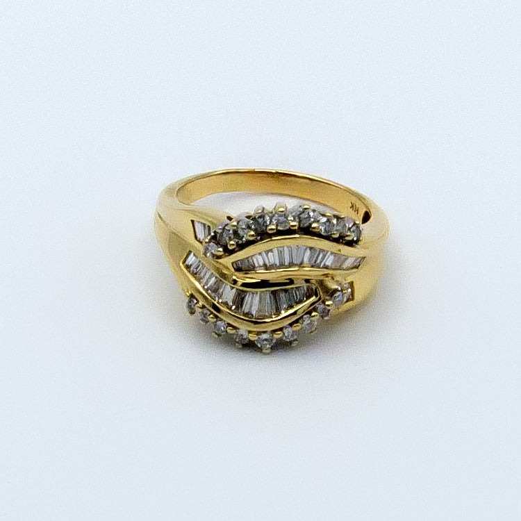 14ct Yellow Gold Ring With Natural Diamonds