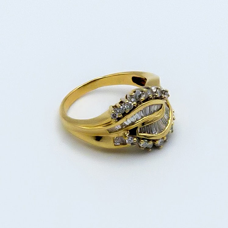 14ct Yellow Gold Ring With Natural Diamonds