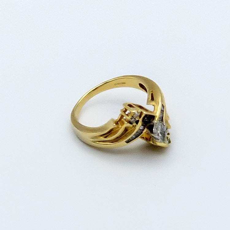 14ct Yellow Gold Ring With Natural Diamonds