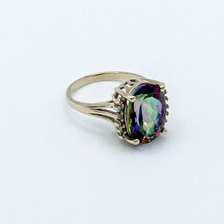 14ct Mystic Topaz White Gold Ring