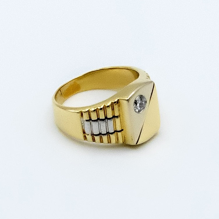 14ct Yellow Gold Signet Ring With Natural Diamond