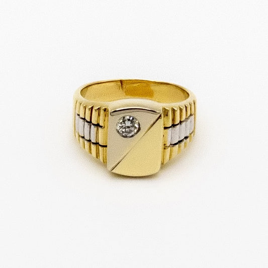 14ct Yellow Gold Signet Ring With Natural Diamond