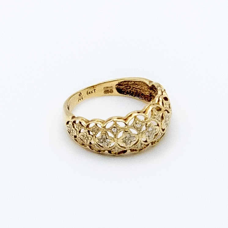 14ct Yellow Gold Ring With Natural Diamonds