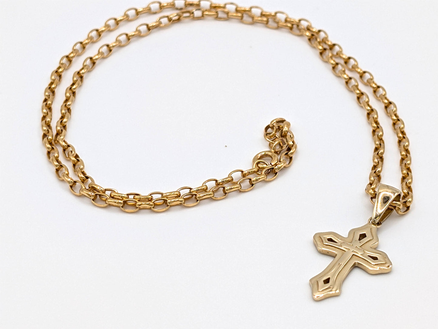 14ct Yellow Gold Crucifix Pendant Necklace