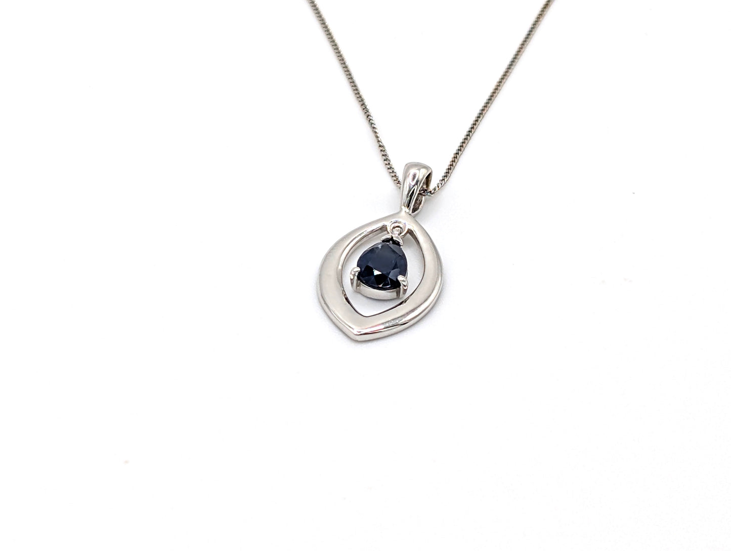 9ct White Gold Saphire Teardrop Pendant Necklace