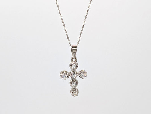 9ct White Gold Crucifix Pendant Necklace