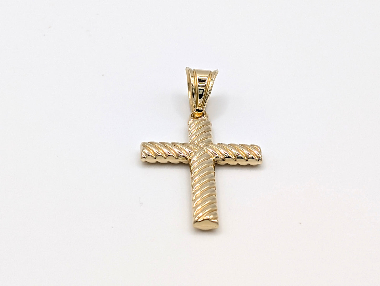 14ct Yellow Gold Crucifix Pendant