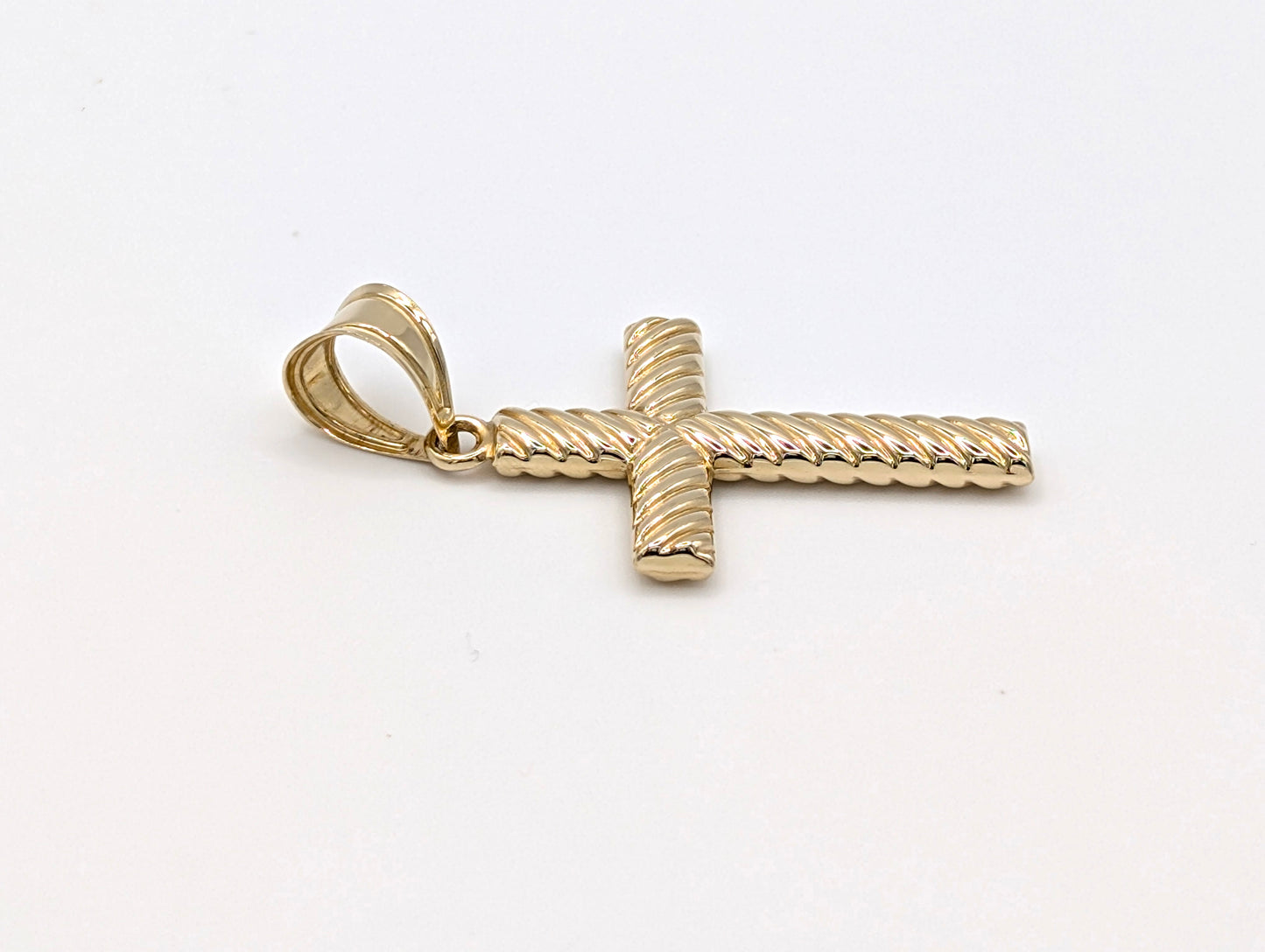 14ct Yellow Gold Crucifix Pendant