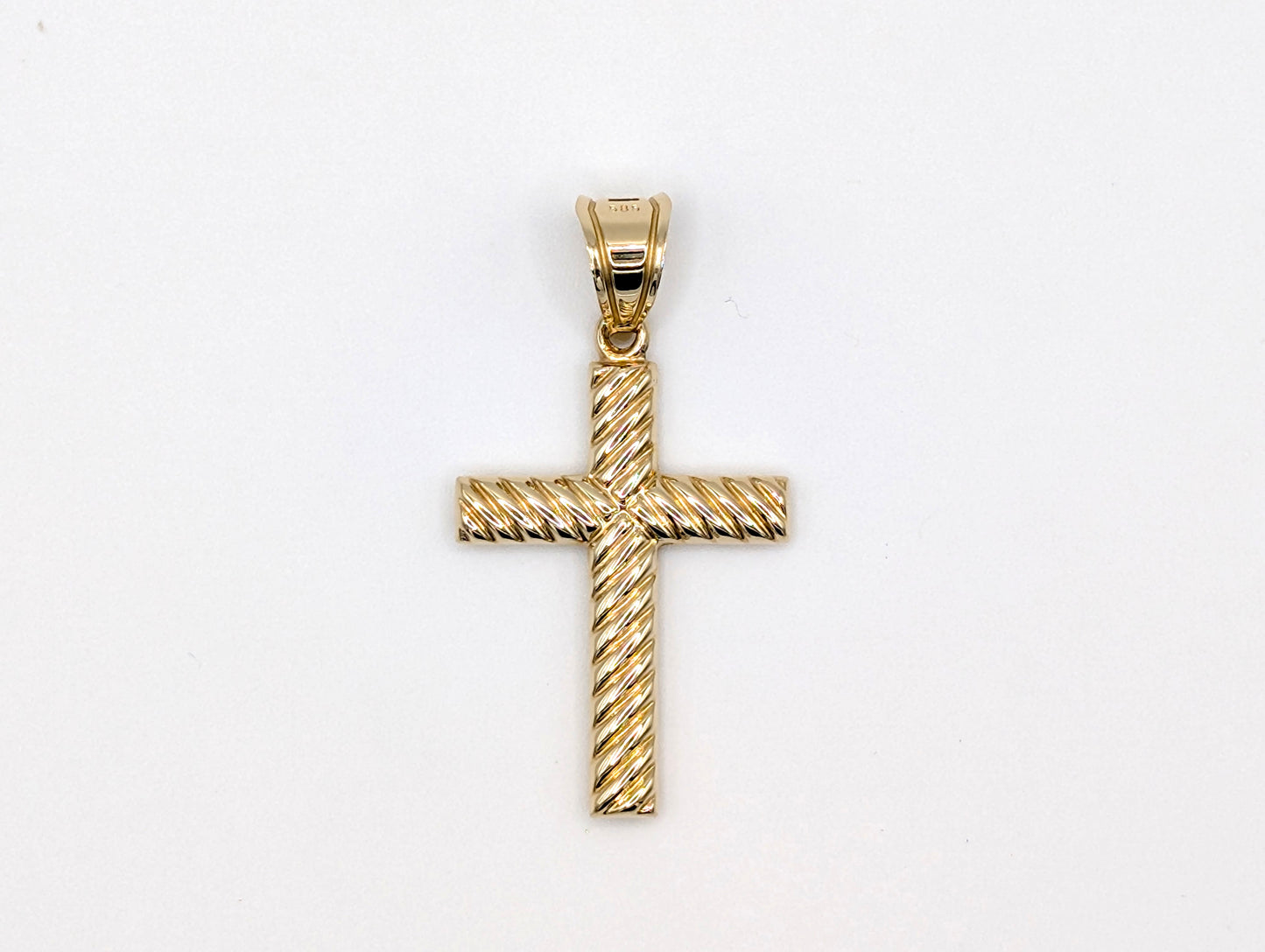 14ct Yellow Gold Crucifix Pendant