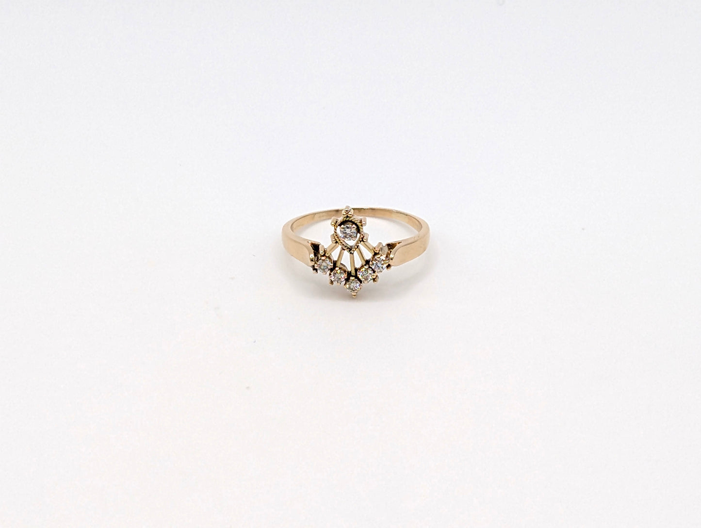 18ct Yellow Gold Natural Diamonds Ring