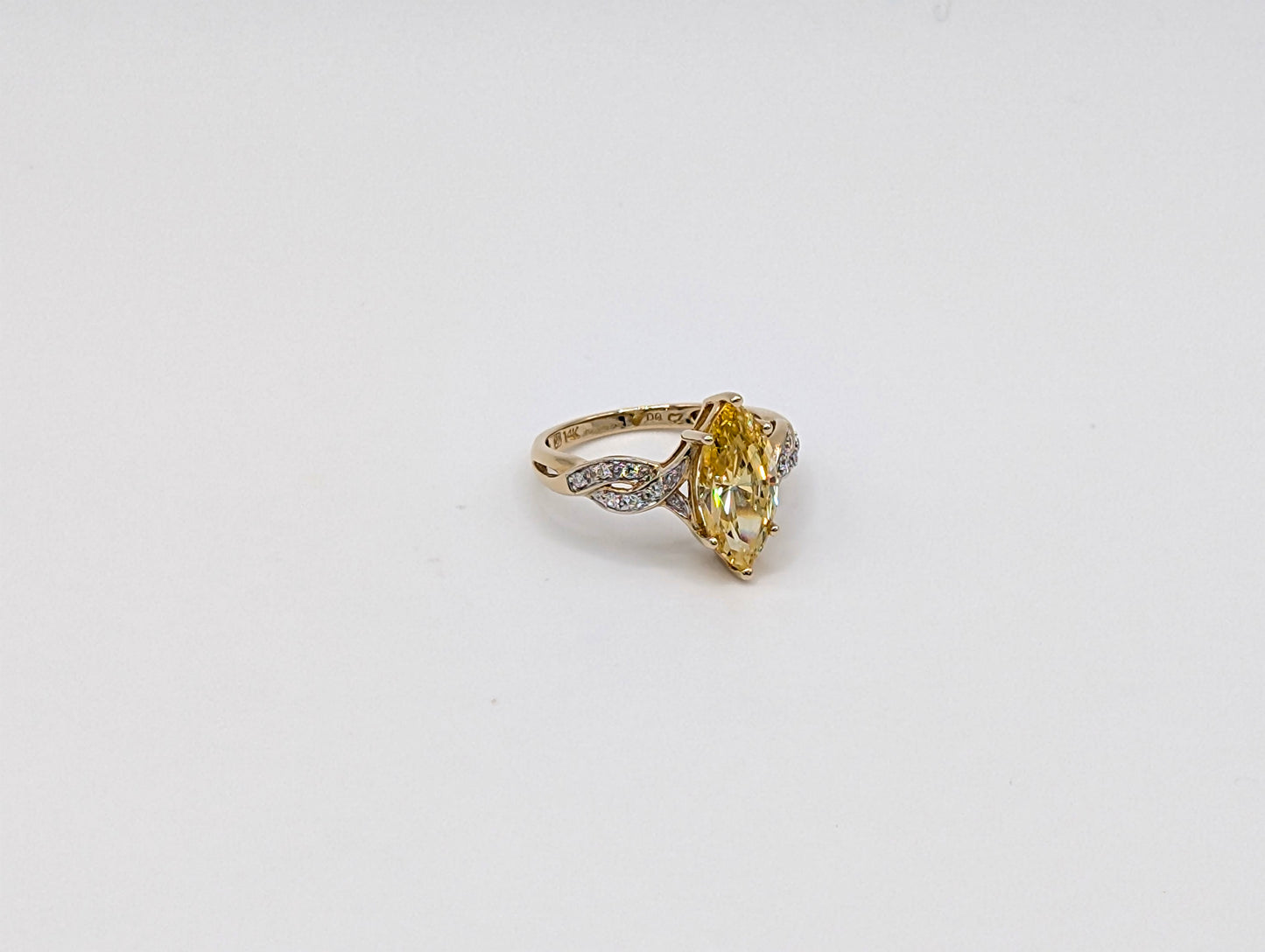 14ct Yellow Gold CZ Ring