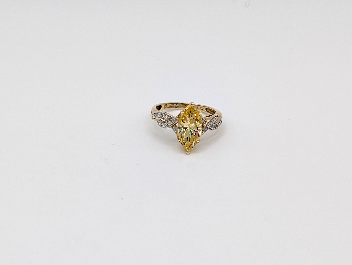 14ct Yellow Gold CZ Ring