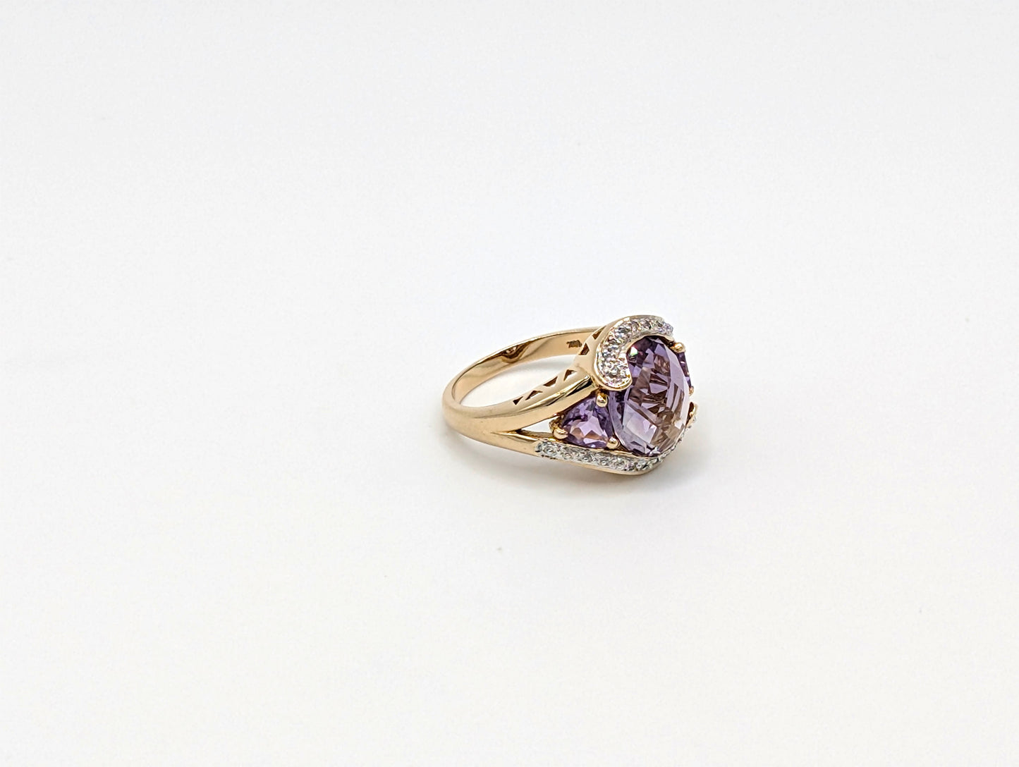 14ct Yellow Gold Amethyst Ring