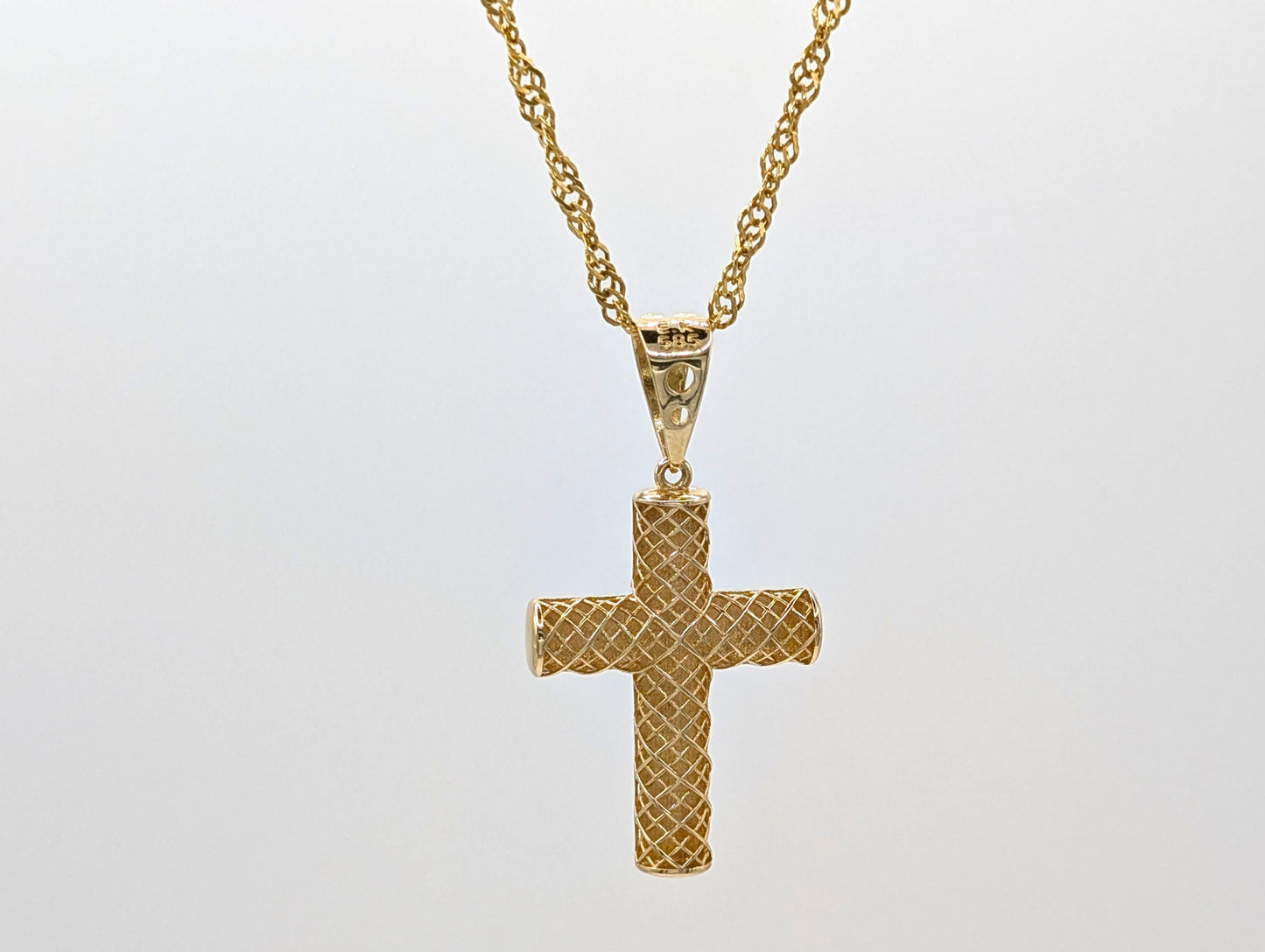 14ct Yellow Gold Crucifix Pendant Necklace